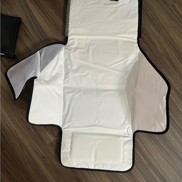 Liuliuby Smart Changing Kit - Picture 3 of 10